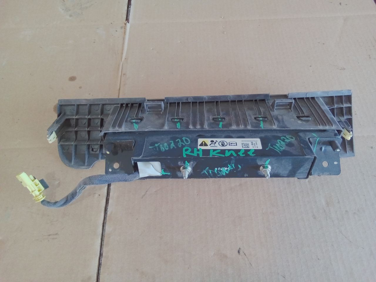 Part image 4