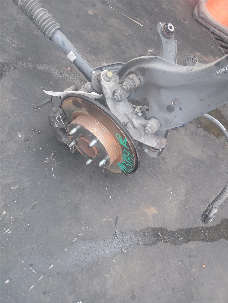 Part image 3