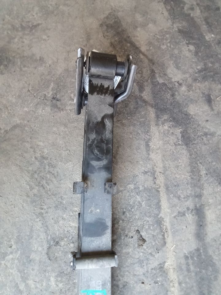 2024 Nissan FRONTIER Leaf Spring Rear