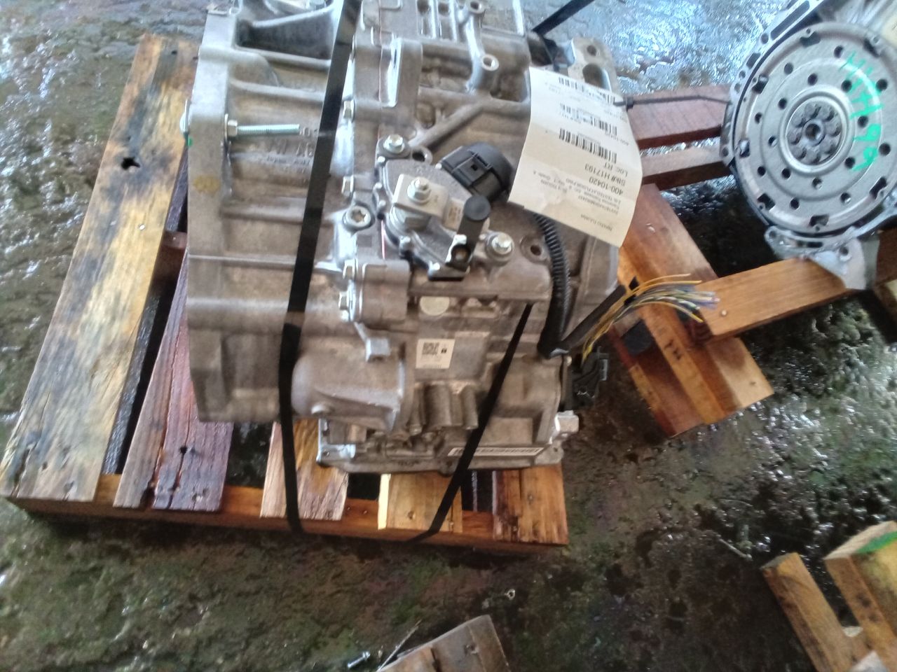 Part image 4