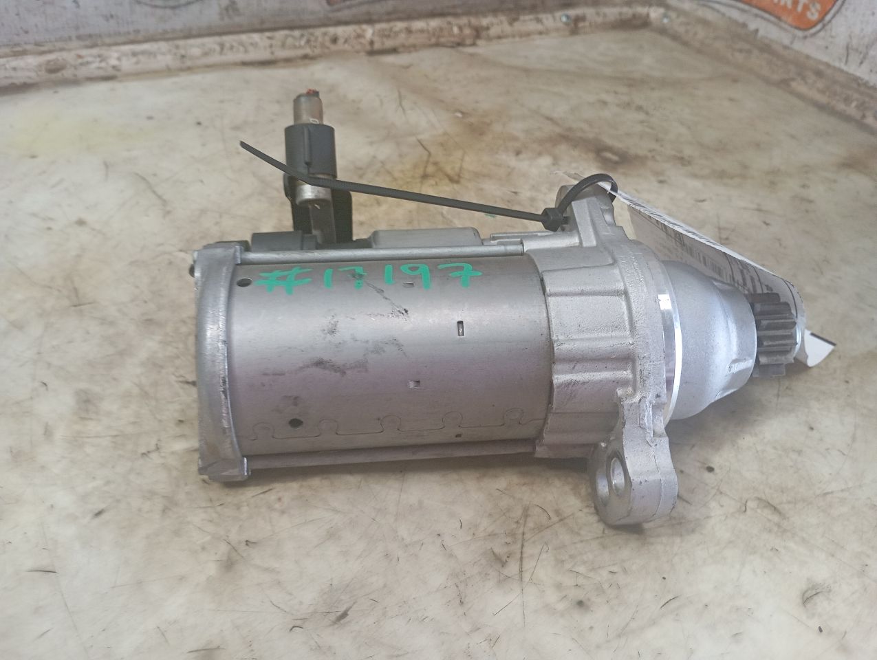 Part image 4