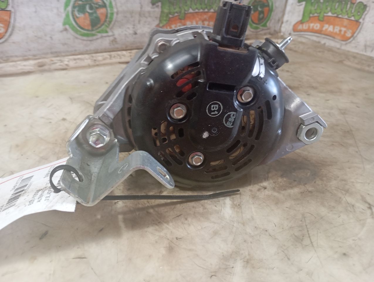 Part image 3