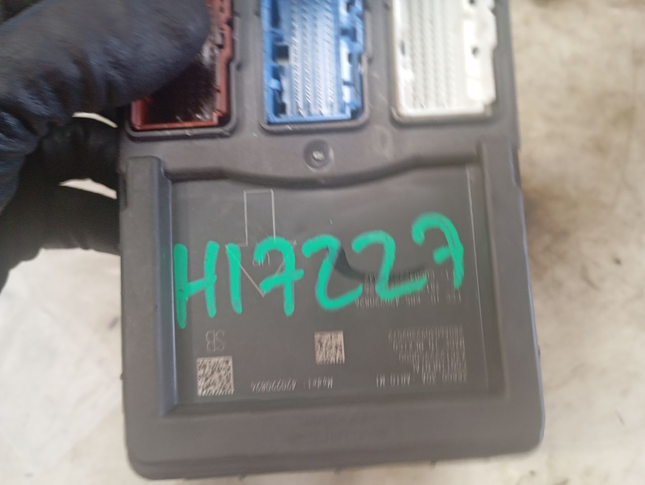 Part image 3