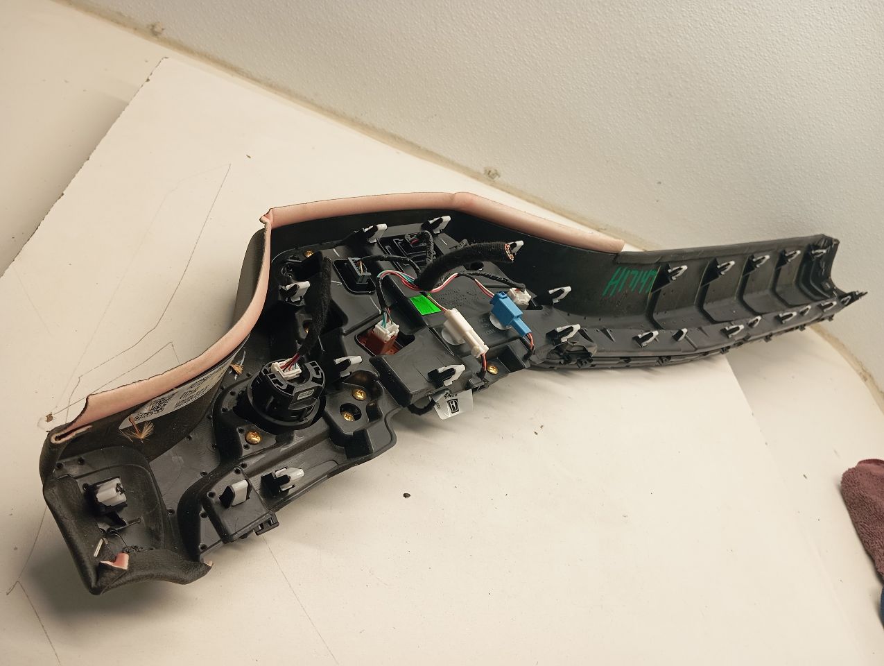 Part image 2