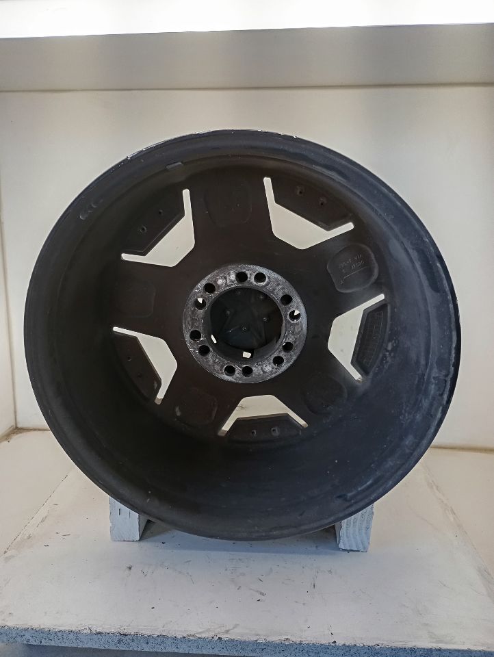 Part image 4