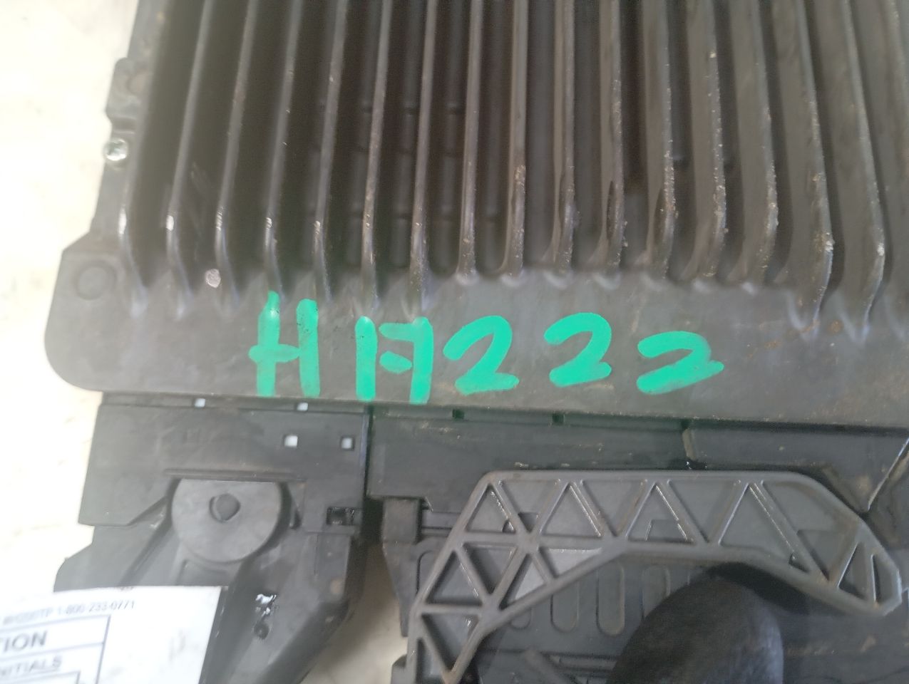 Part image 3