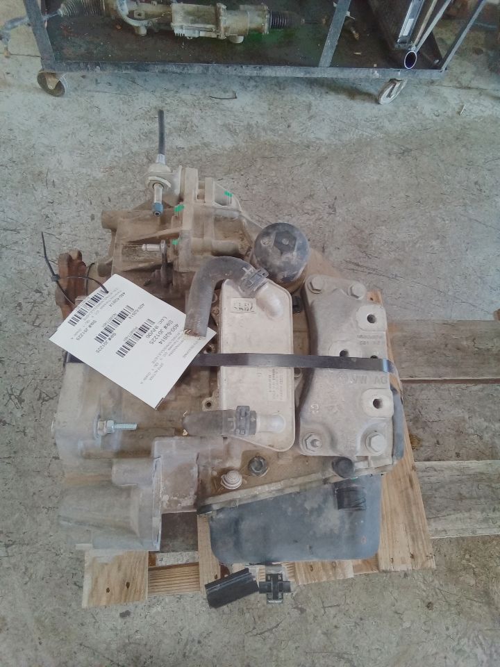 Part image 3