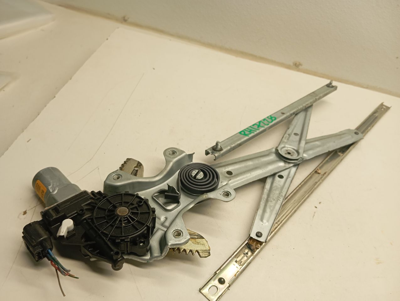 2016 Honda PILOT Door Window Reg, Fr