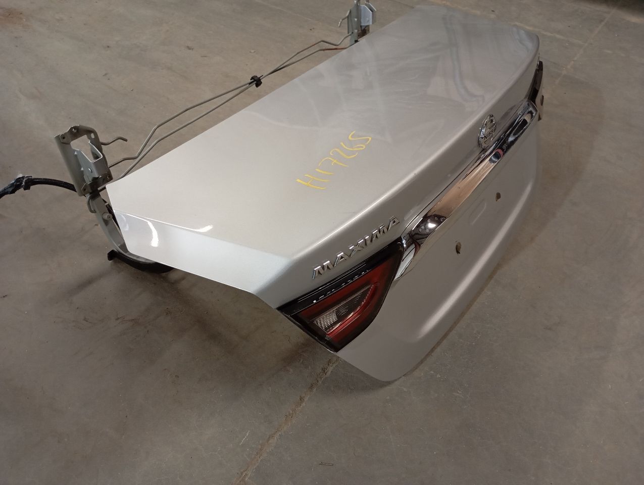 Part image 3
