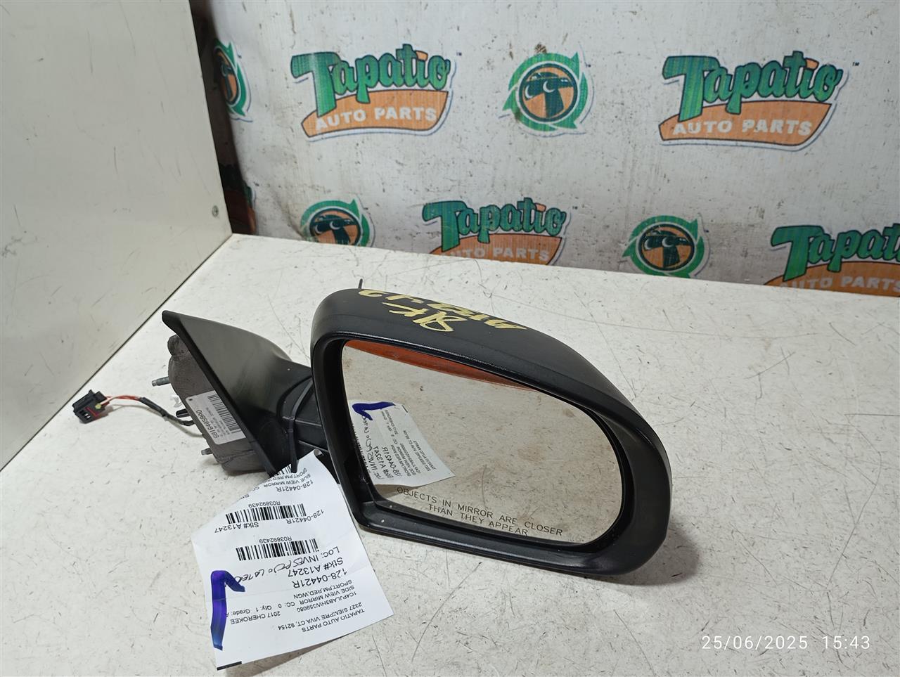 Used 2017 Jeep CHEROKEE Side View Mirror - Stock #A13247