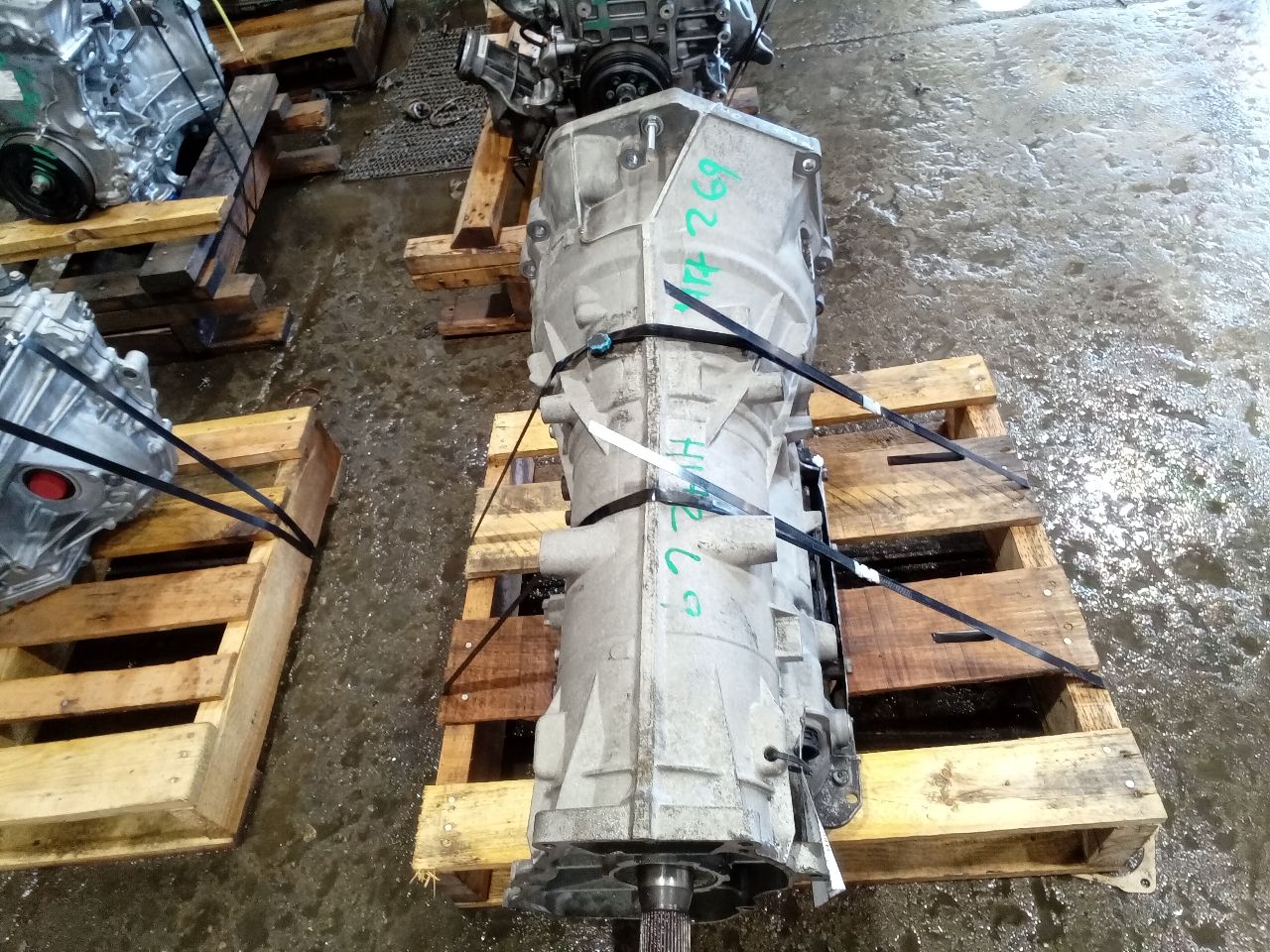Part image 3