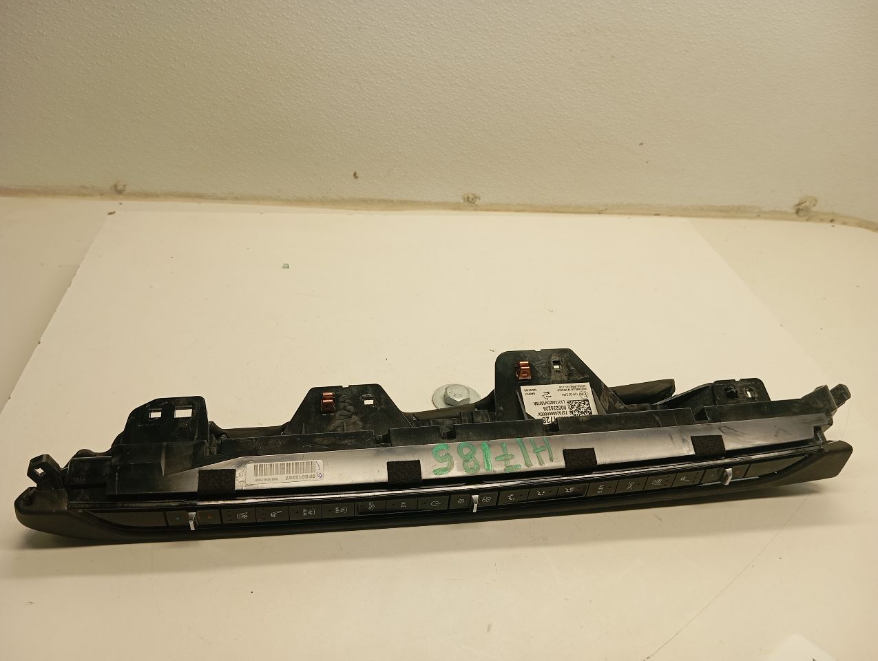 Part image 1