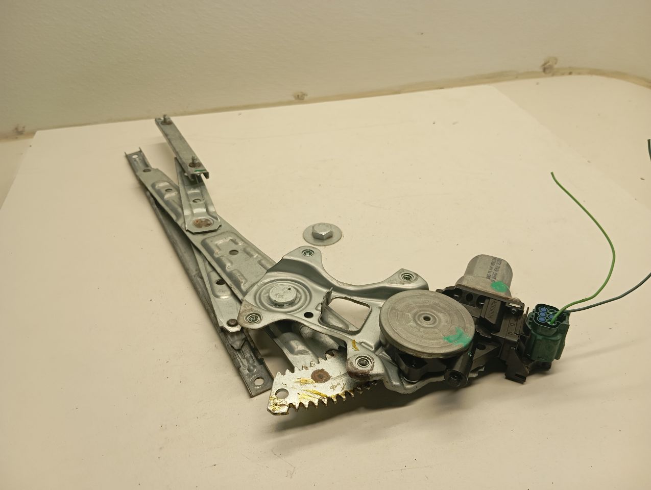 Part image 2