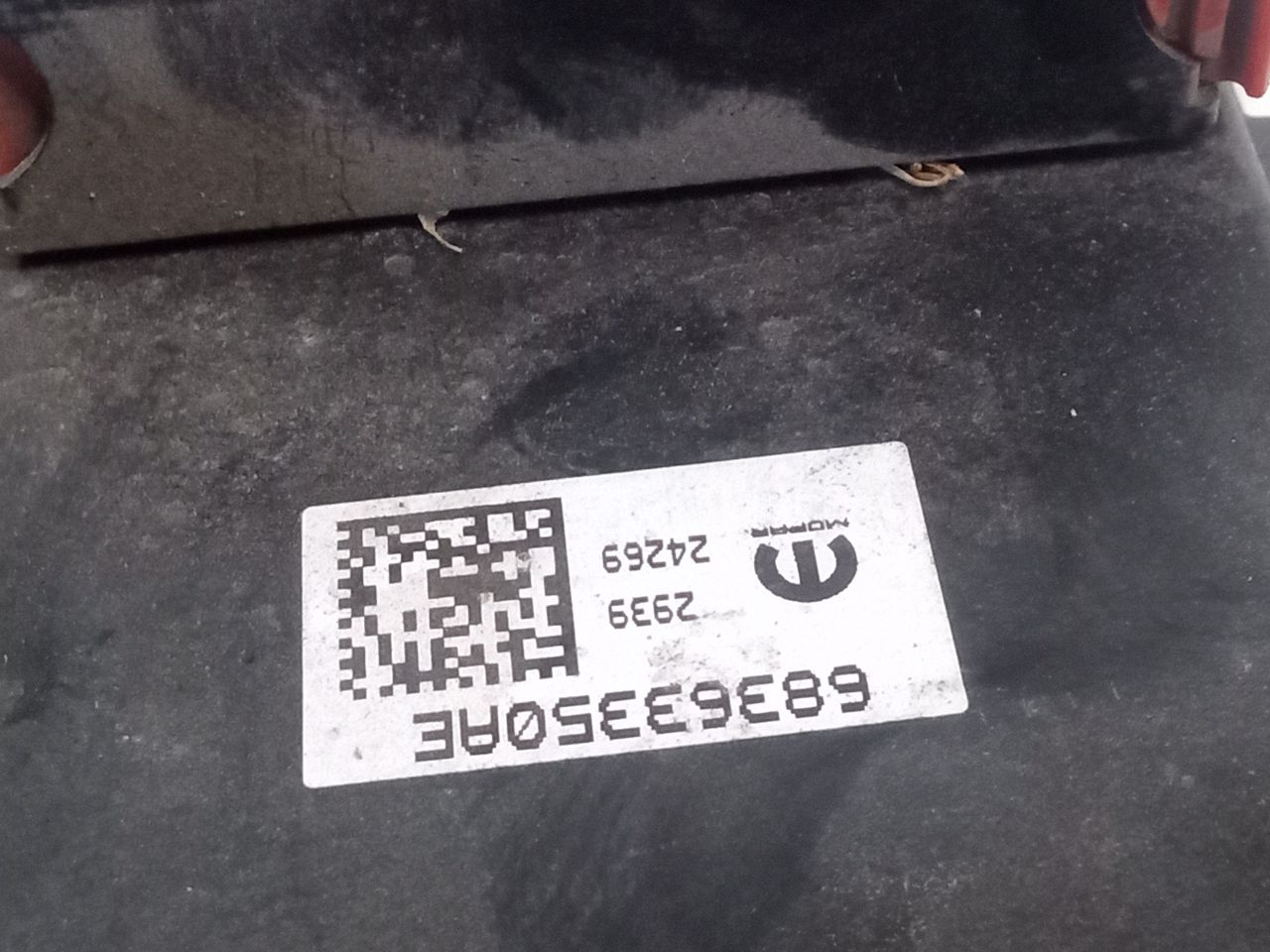 Part image 4