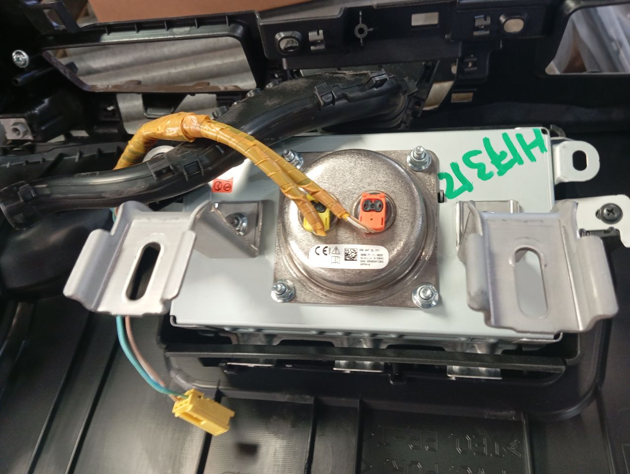 Part image 4