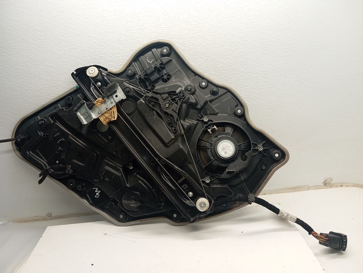 Part image 4