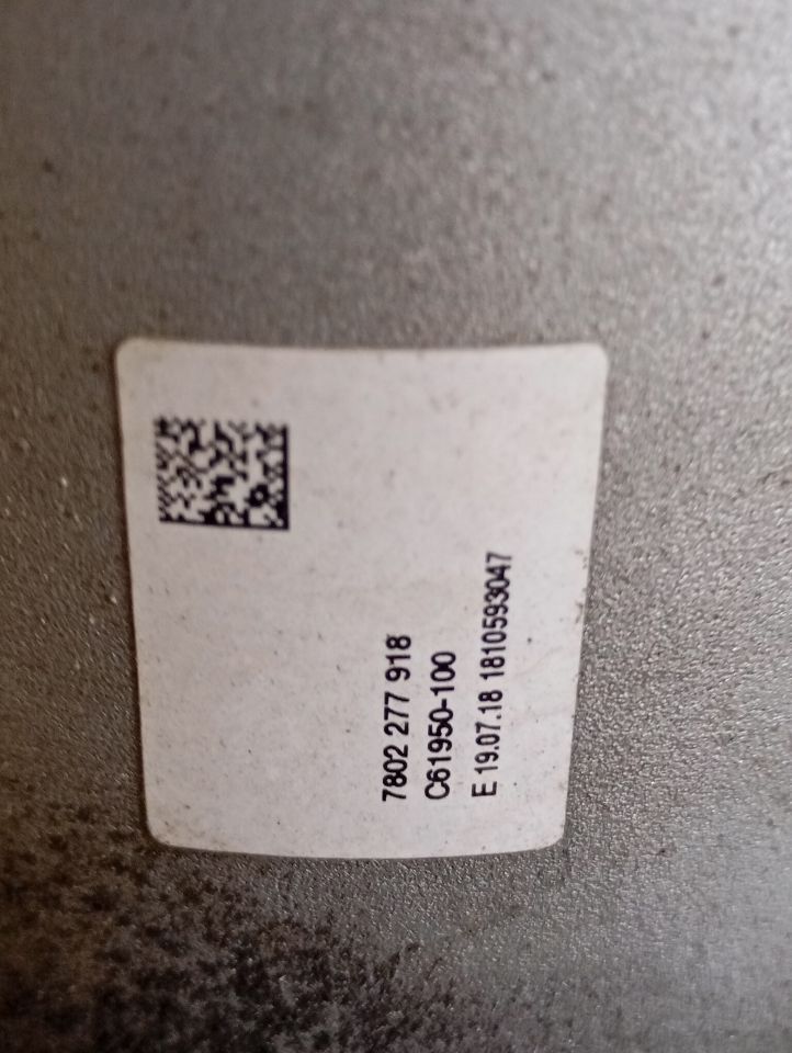Part image 9