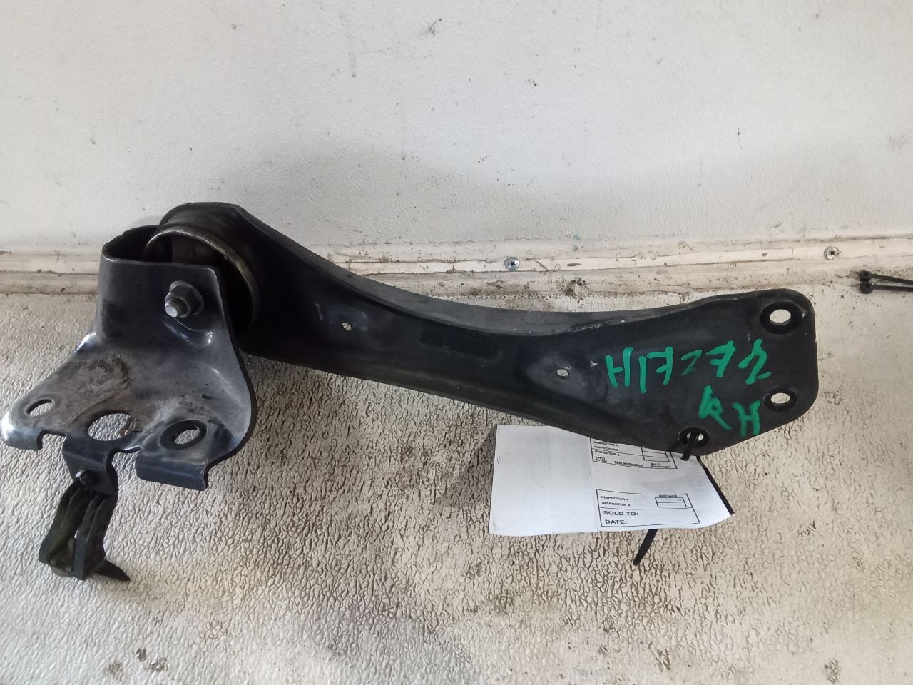 Part image 3