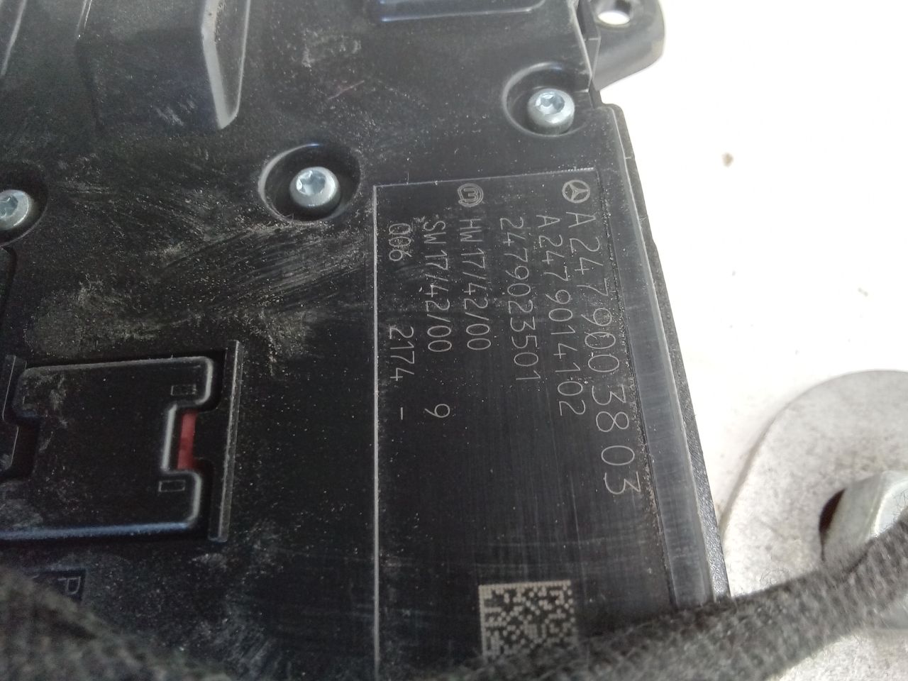Part image 3