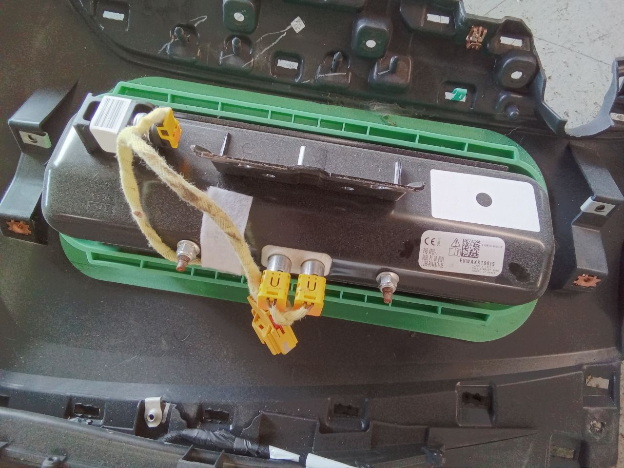 Part image 12