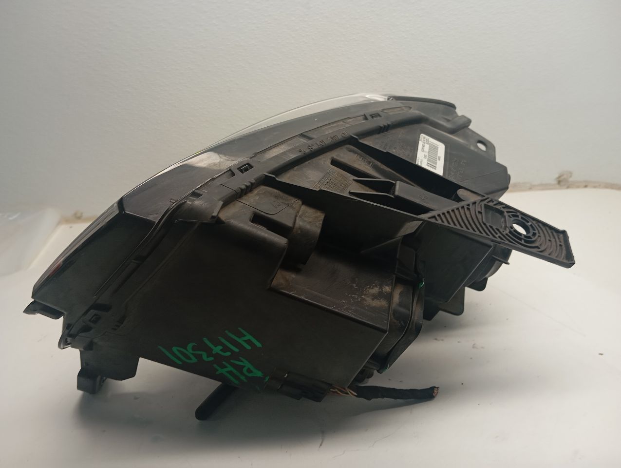Part image 3