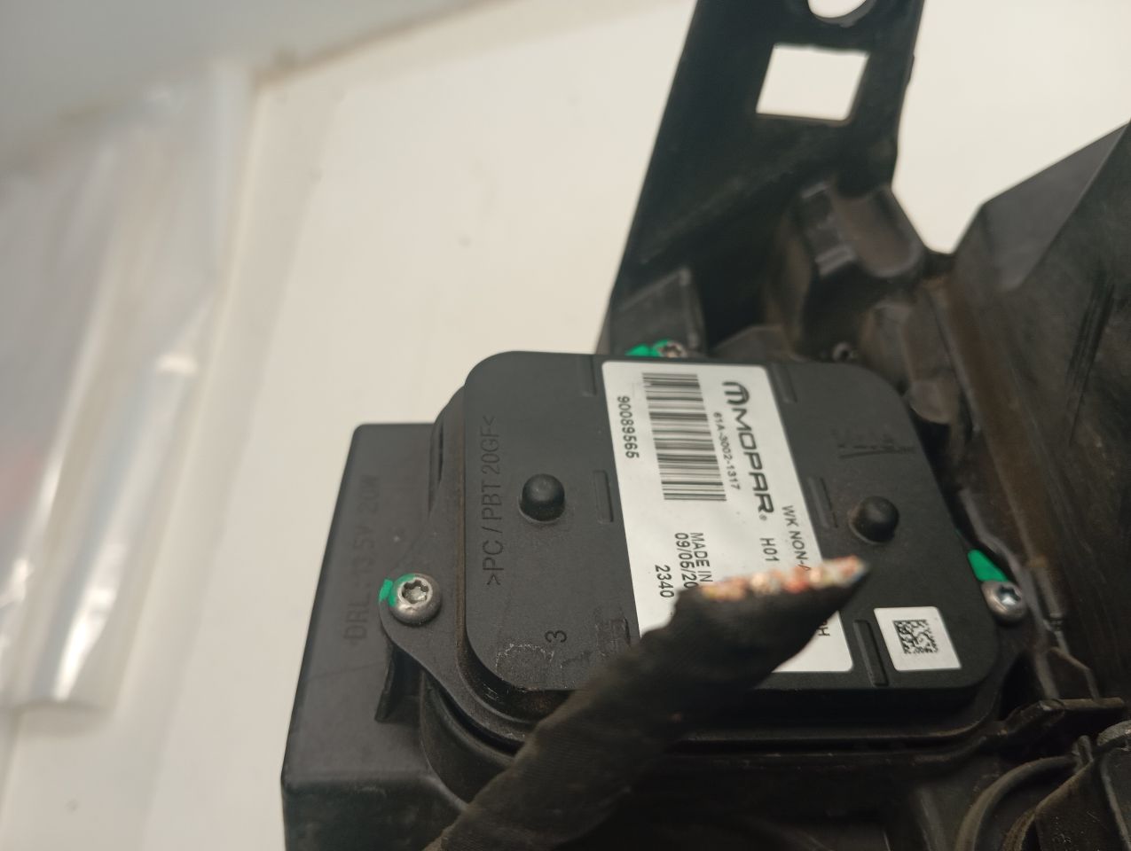 Part image 11