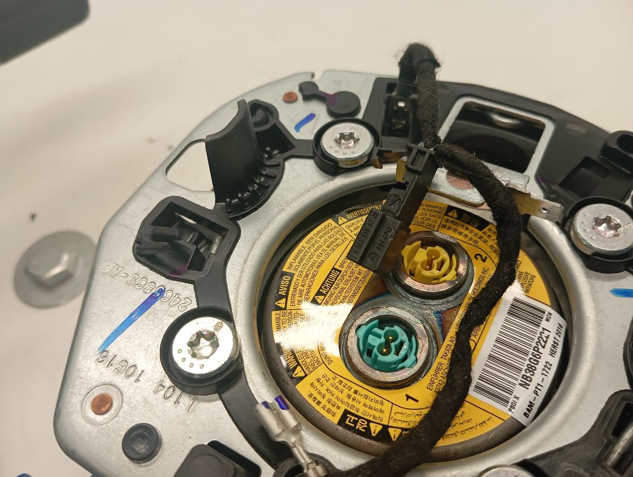 Part image 3