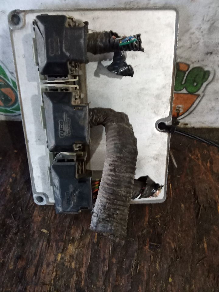 Part image 3