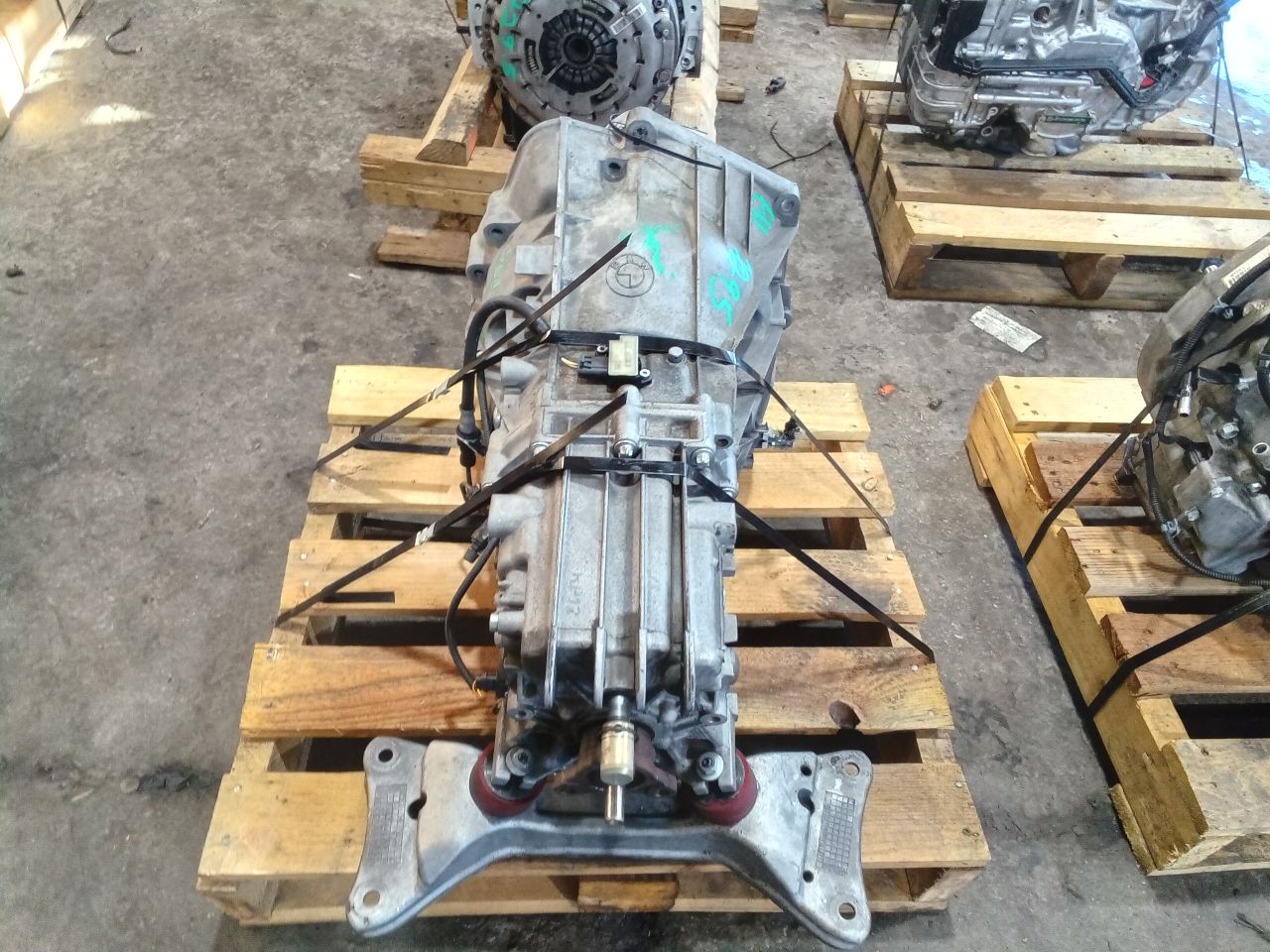Part image 3