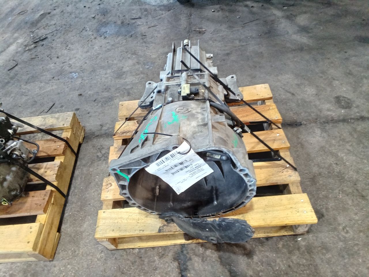 Part image 4