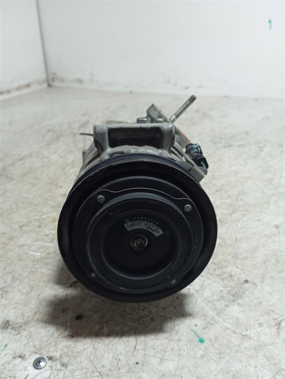 Part image 3