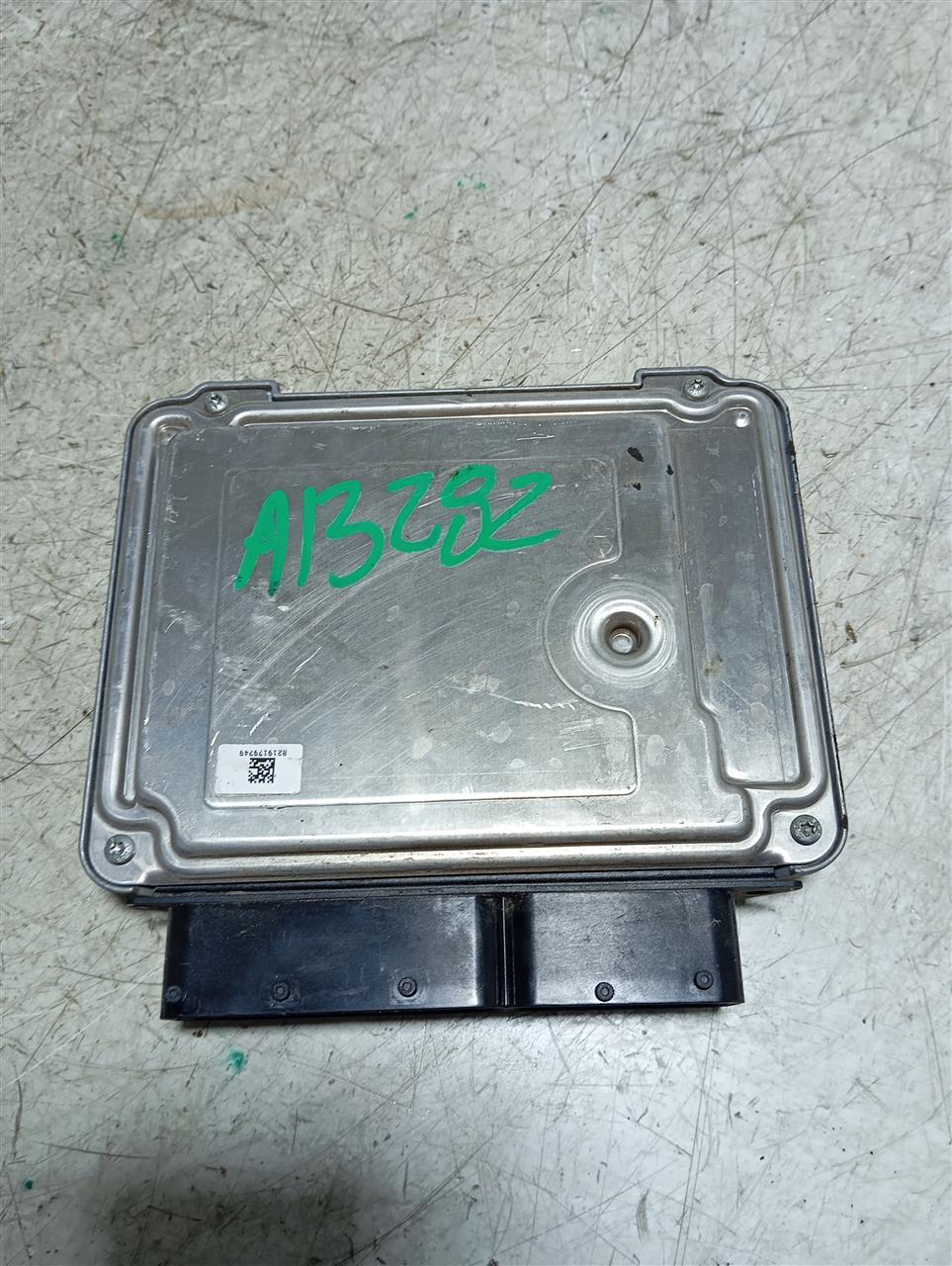 Part image 3