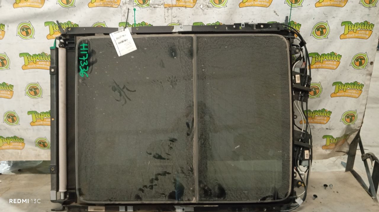 2011 Jeep GRAND CHEROKEE Roof Glass