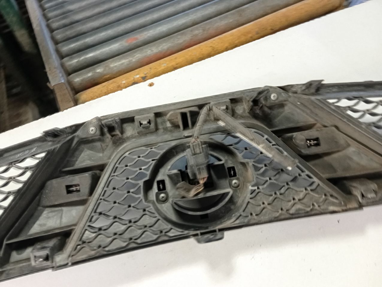 Part image 4