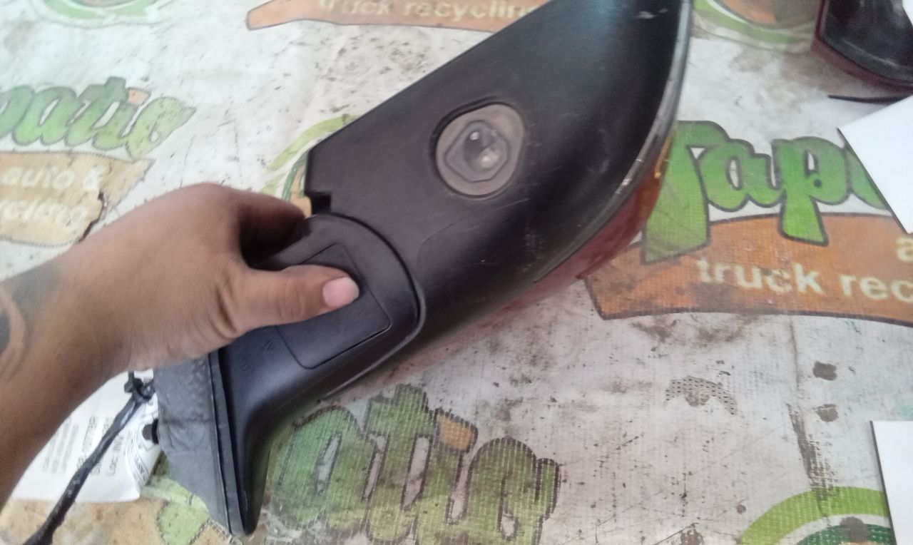 Used 2014 Jeep CHEROKEE Side View Mirror - Stock #J01281