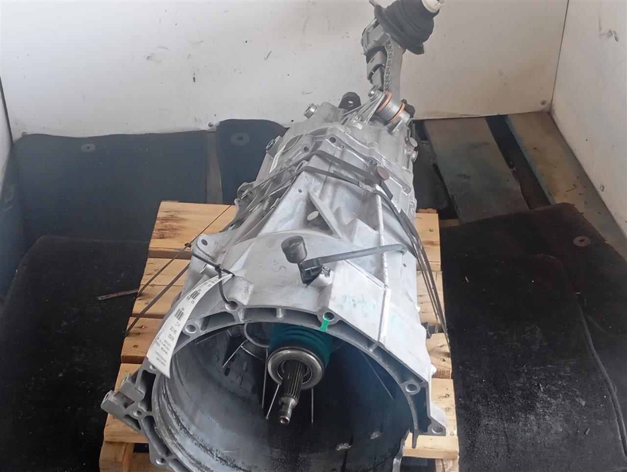 Part image 3