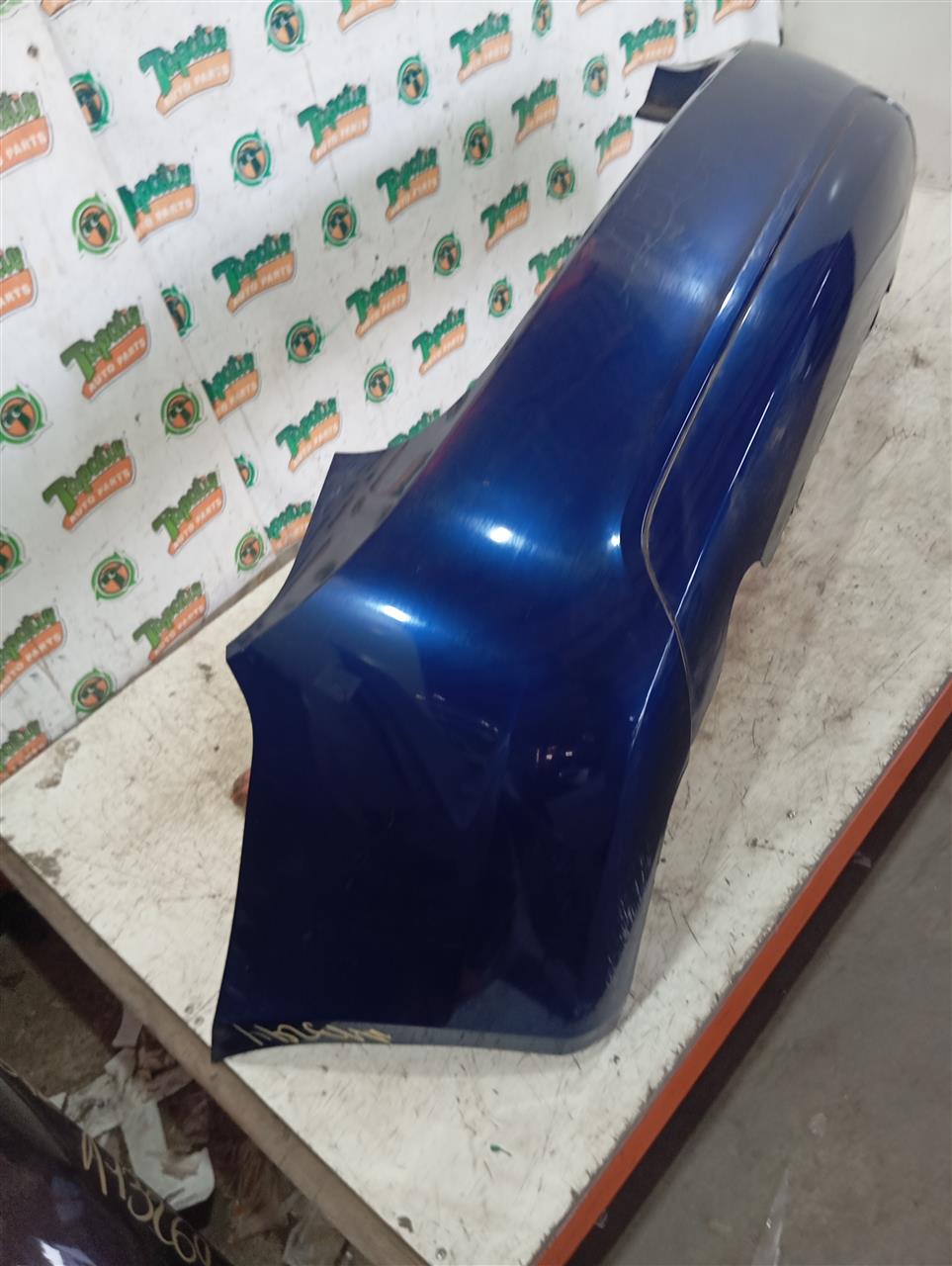 Part image 3