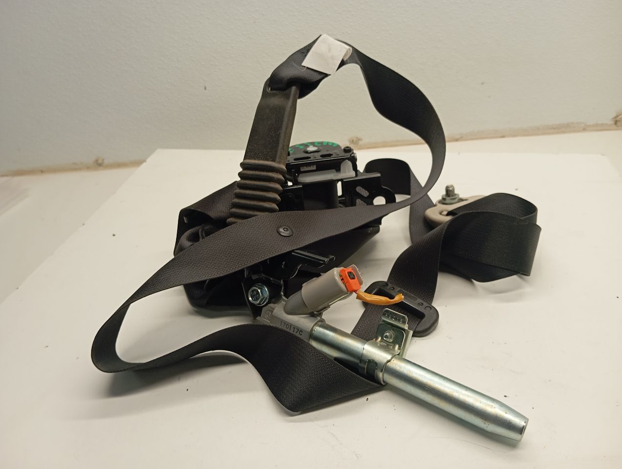 Part image 3