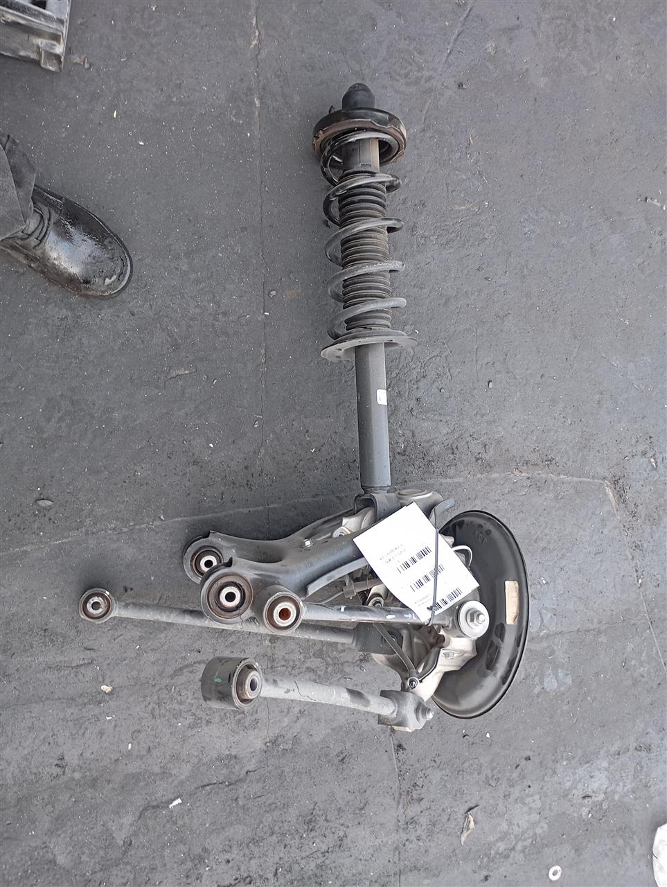 Part image 3