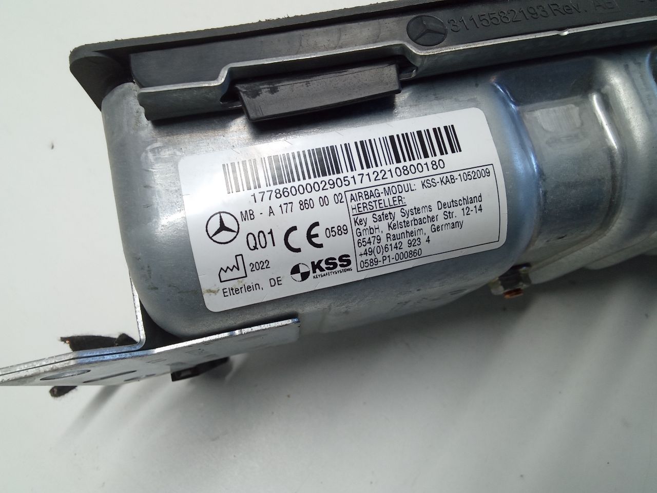 Part image 3