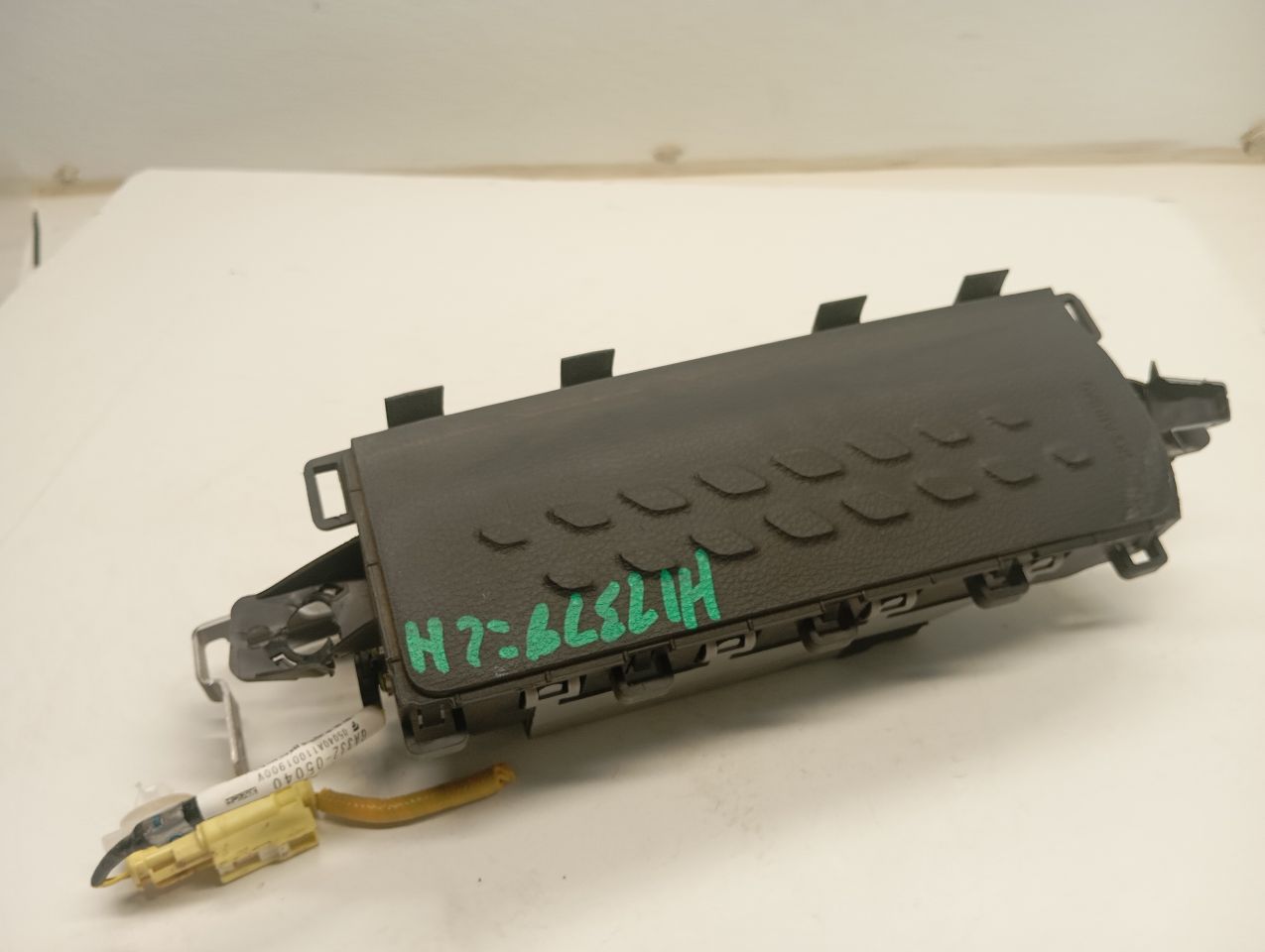 Part image 1