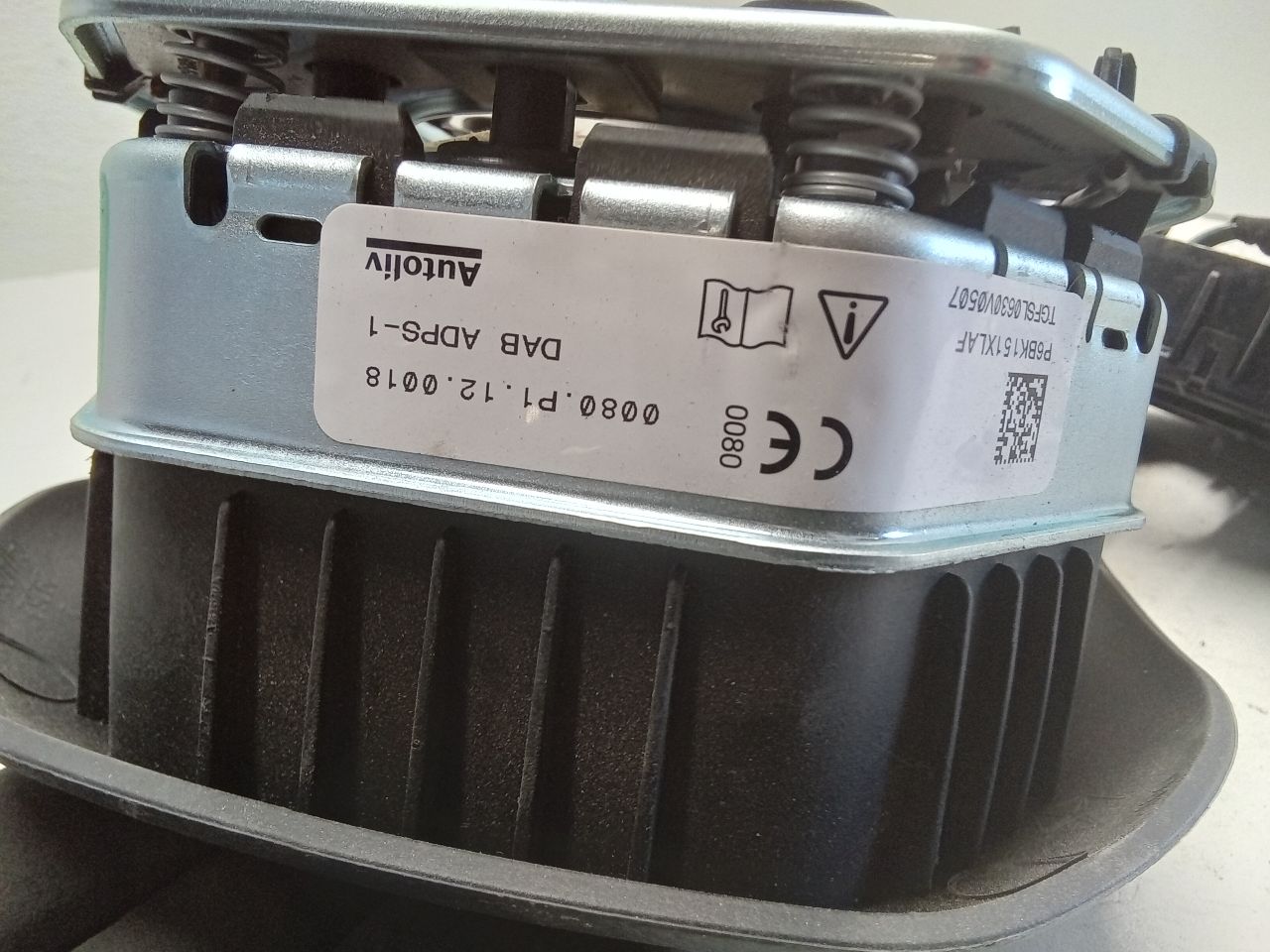 Part image 3