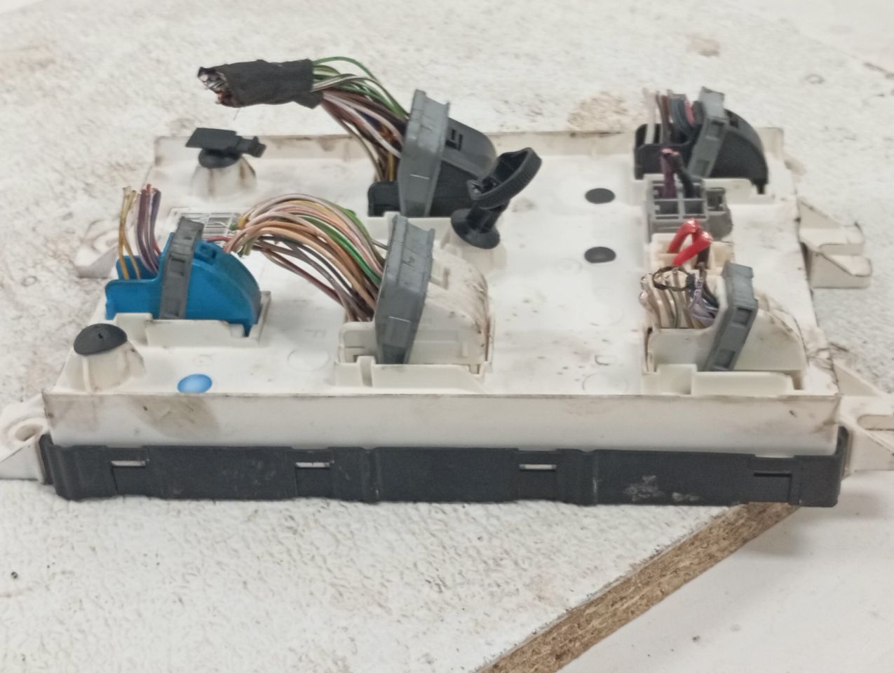 Part image 5