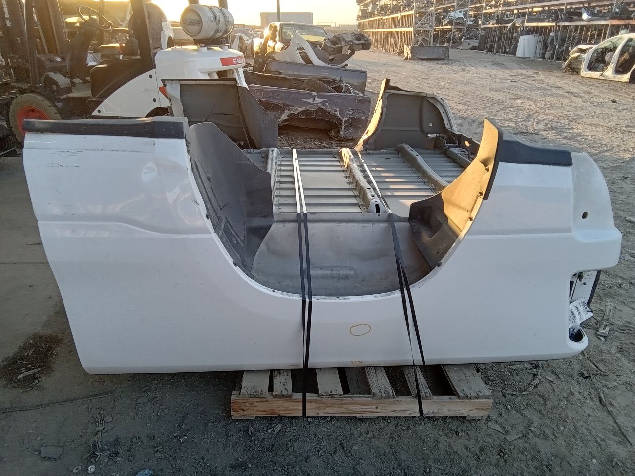 Part image 3