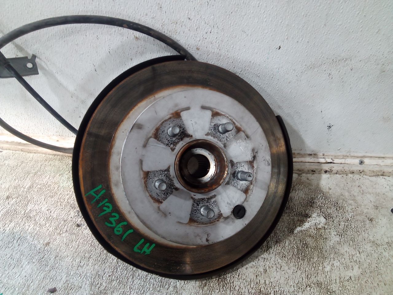 Part image 3
