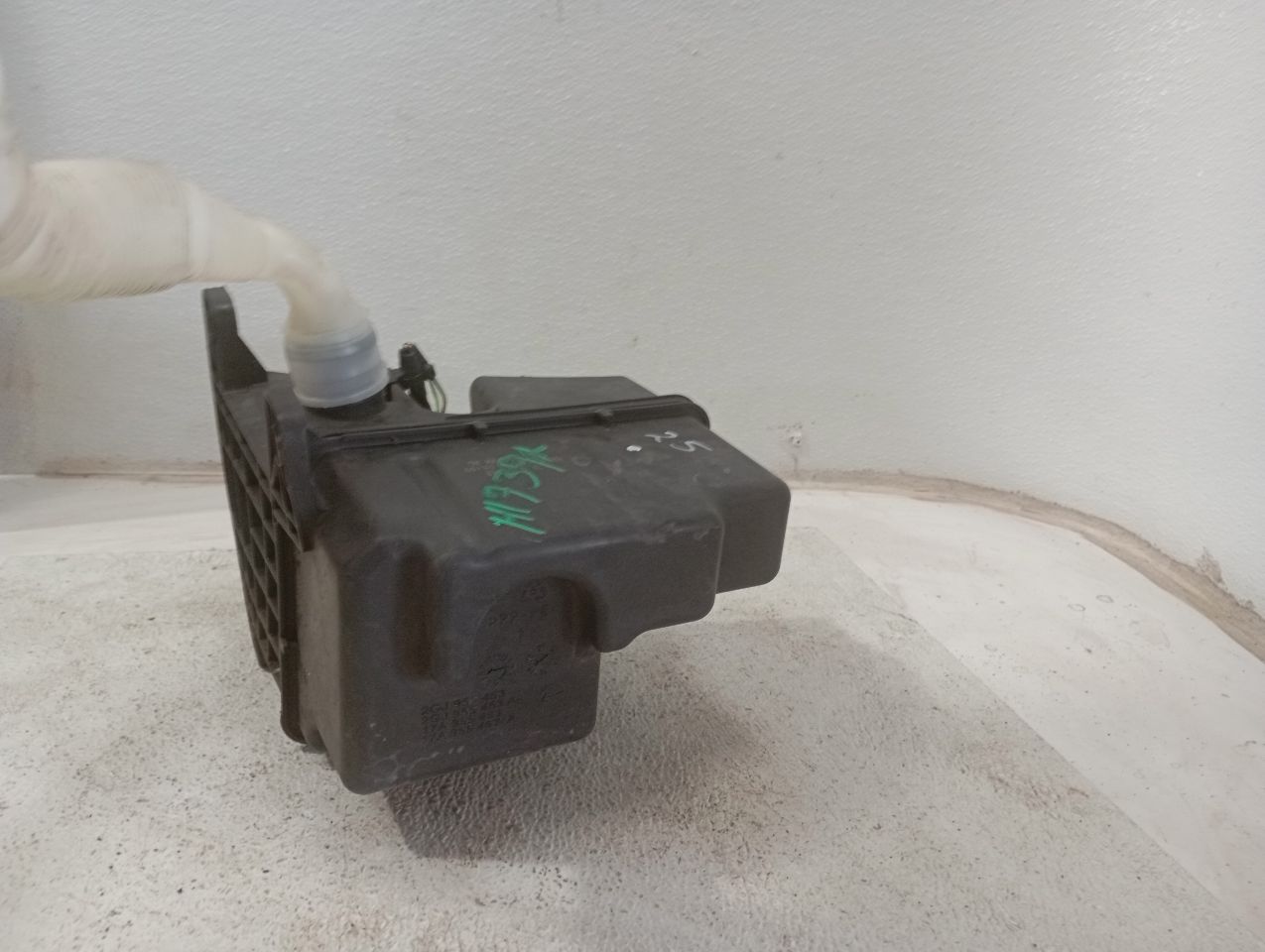 Part image 5