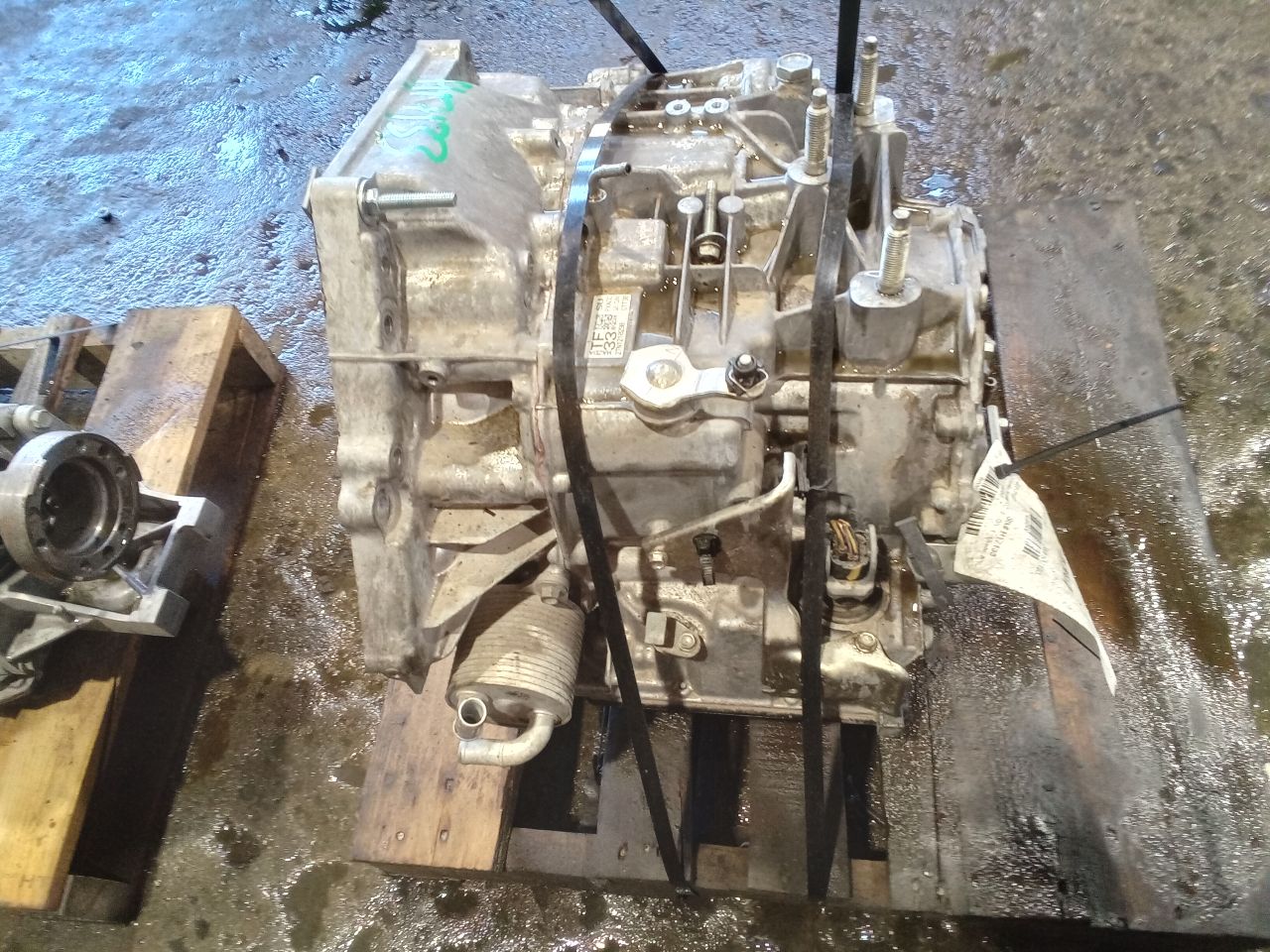 Part image 4