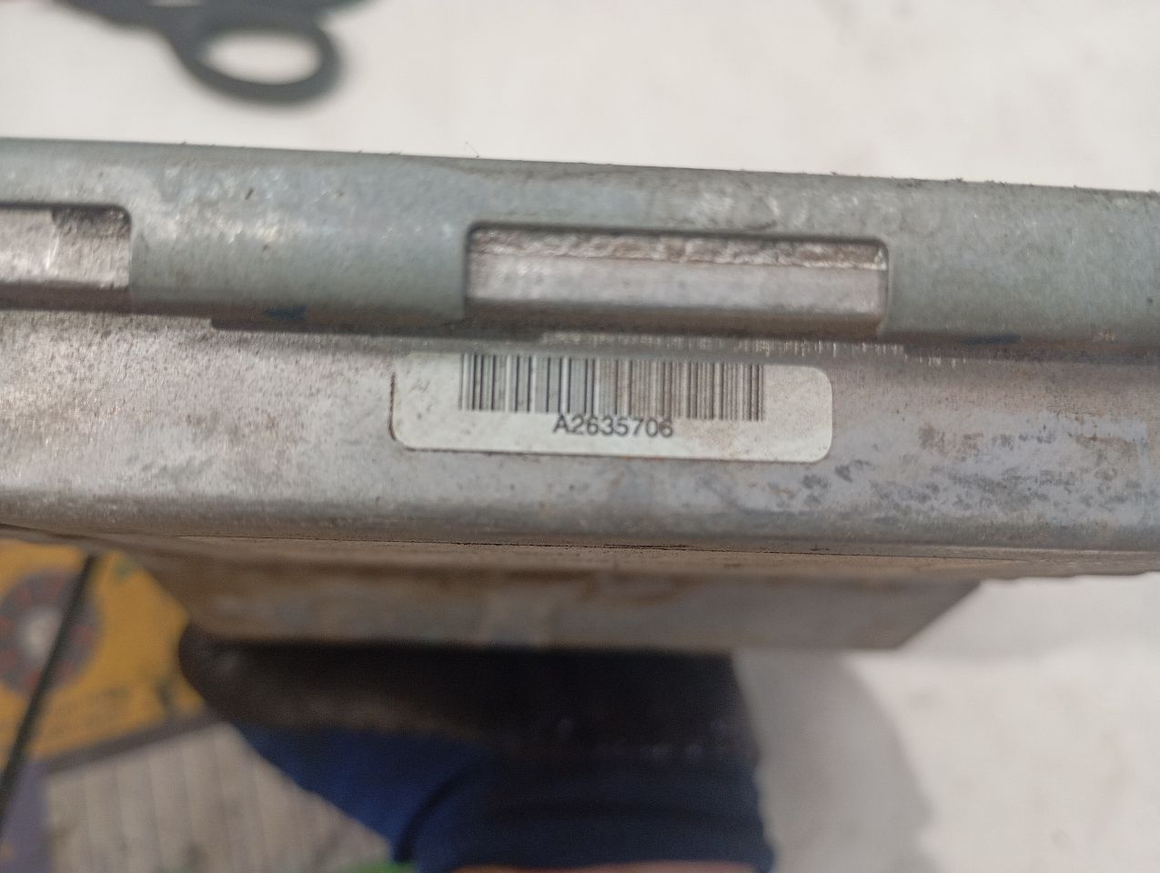 Part image 4