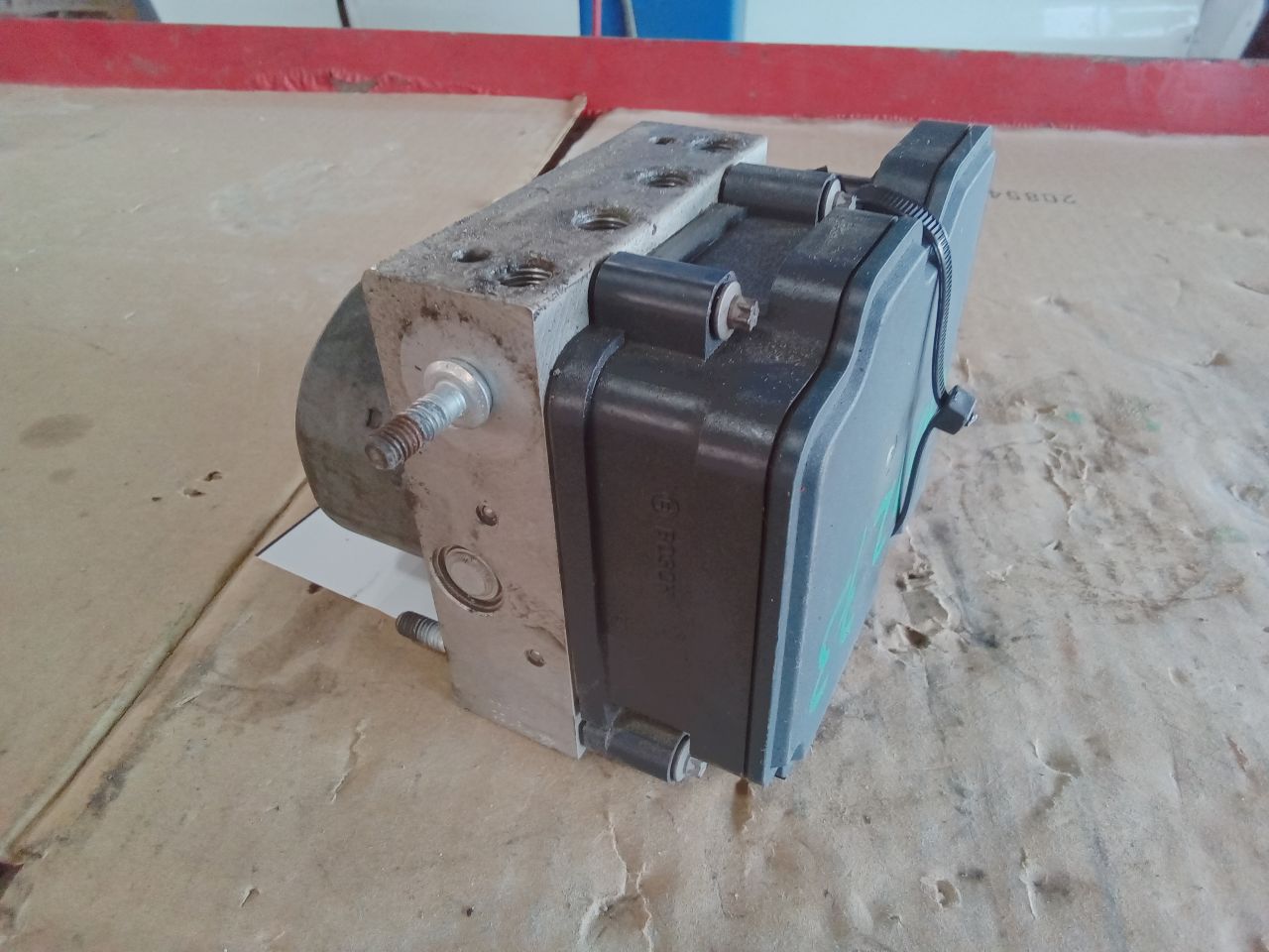 Part image 3