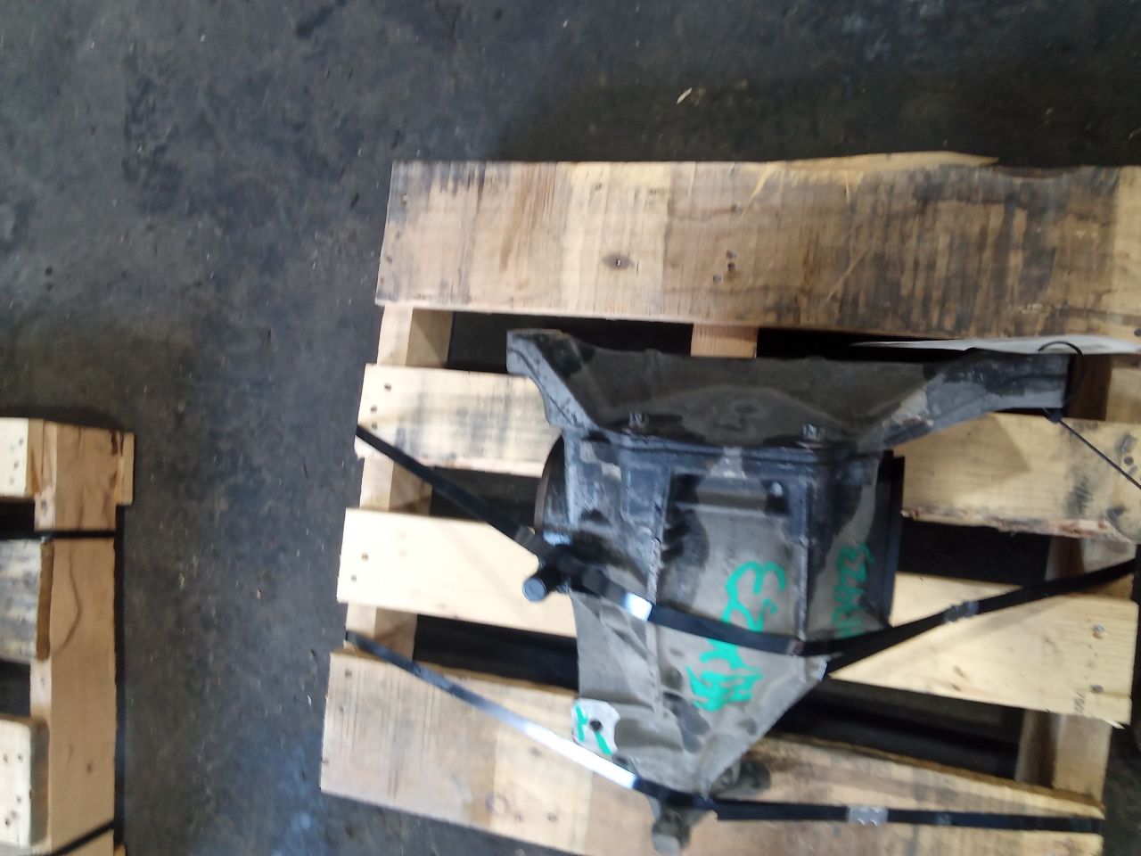 Part image 3
